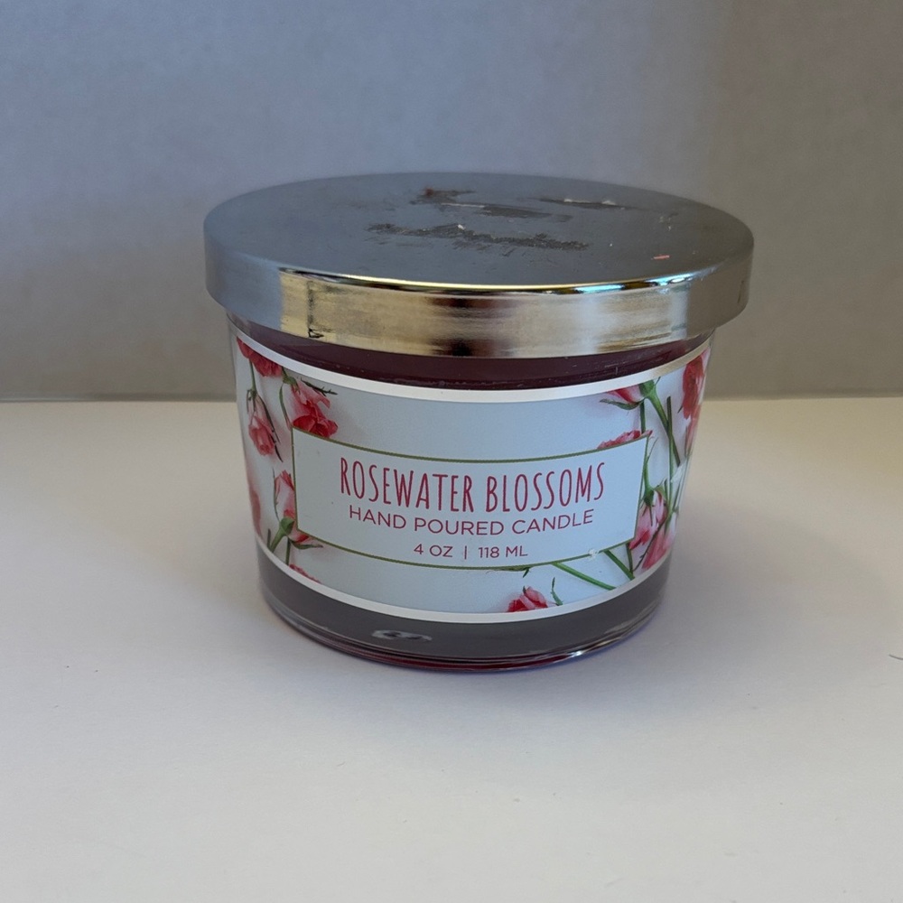 ❗️5/35❗️Rosewater Blossoms Hand Poured Candle